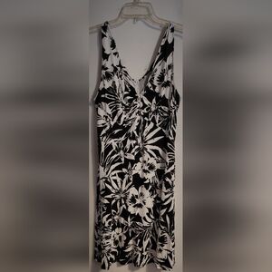 Ronni Nicole Black and White Floral Midi Dress FREE SHIPPING!!